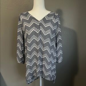 Black and White Chevron Women's Top